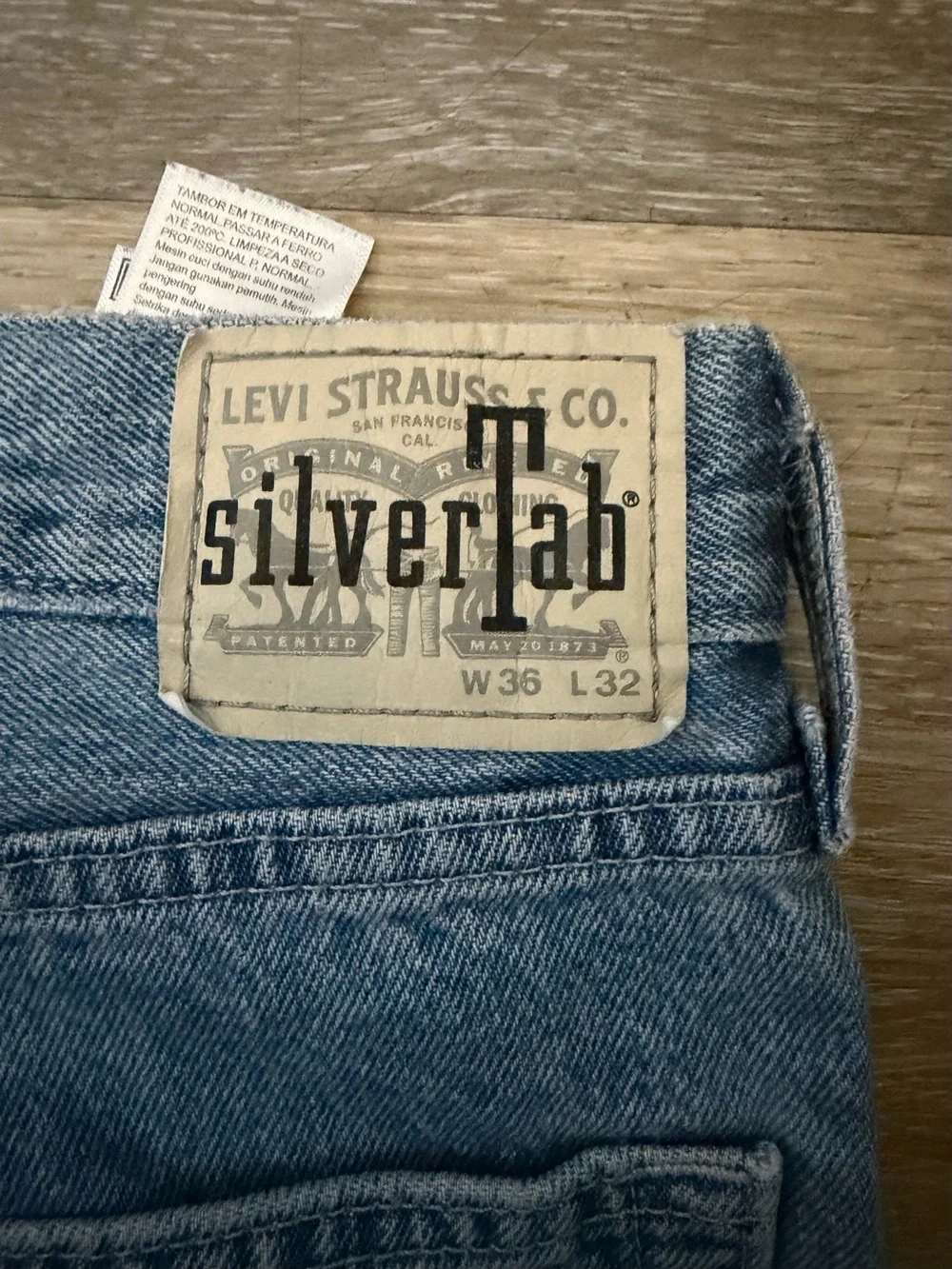 Vintage Levi Light Wash Loose Silver Tab Jeans